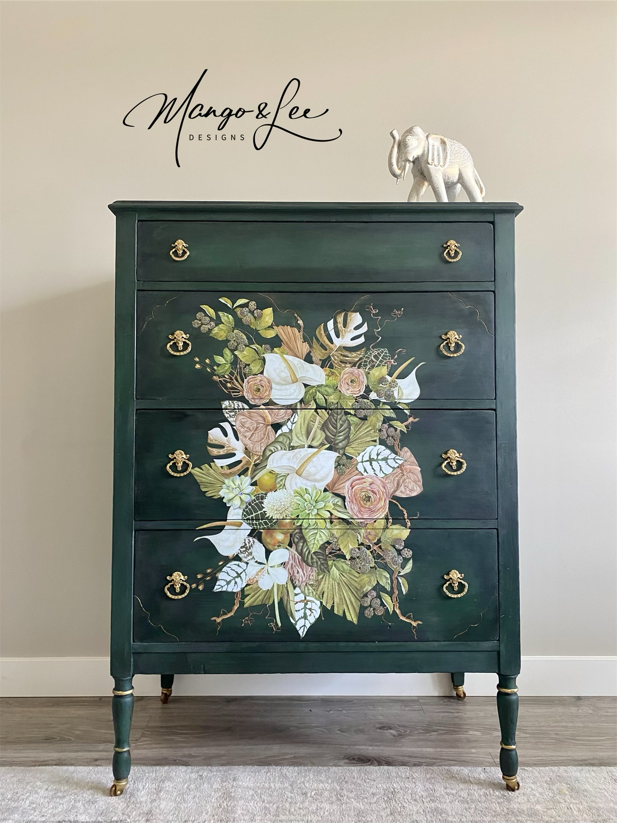 Mango & Lee Victorian Floral Dresser