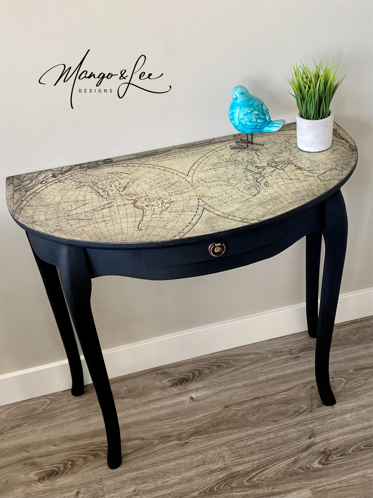 Demi Lune Table