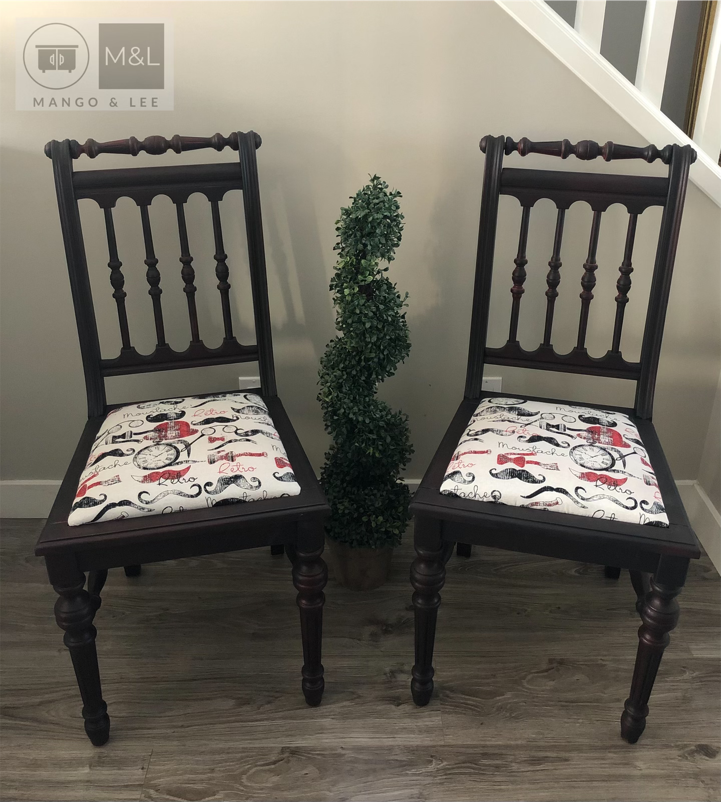 Antique Accent Chairs (black)