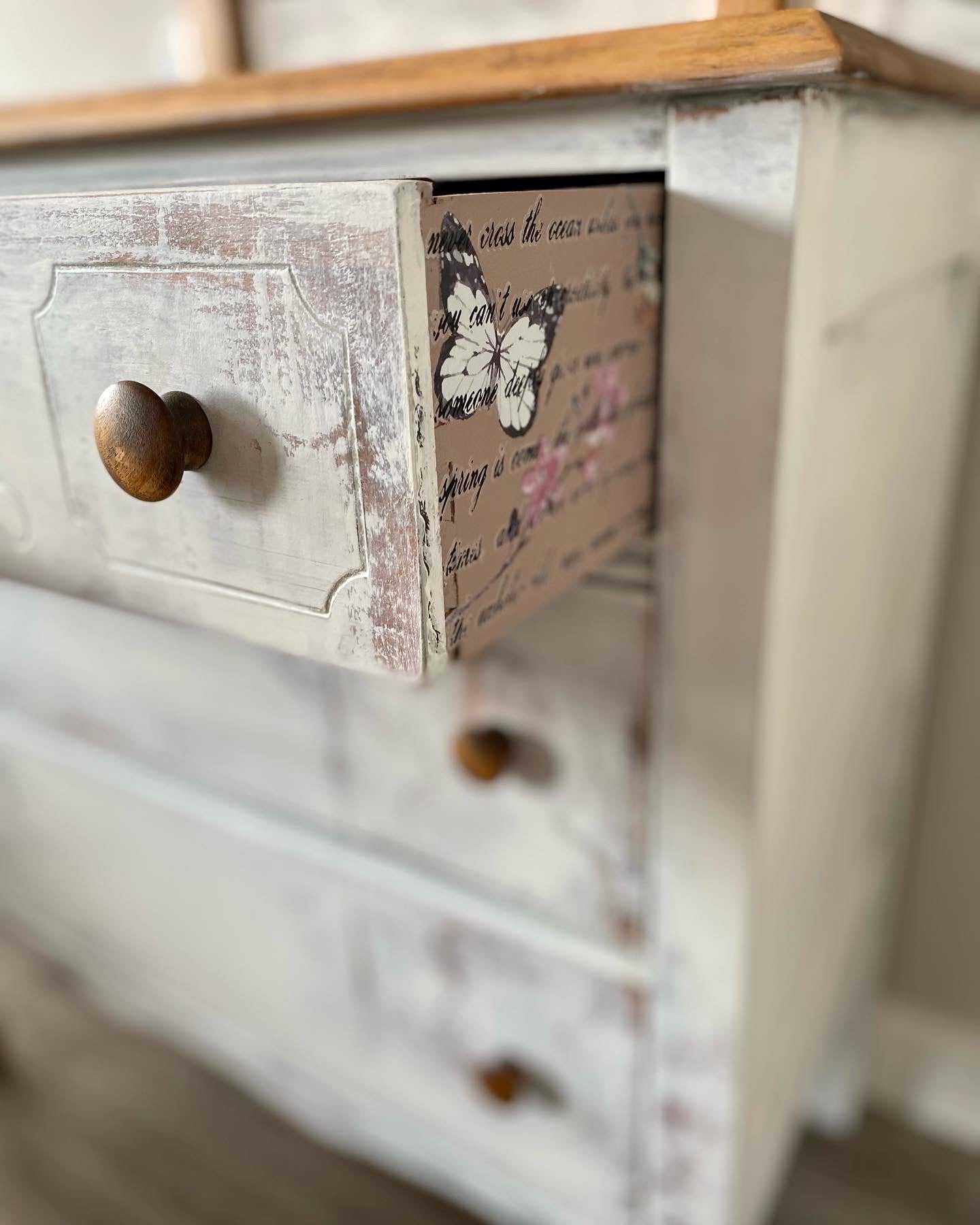 Victorian Chest of Drawers