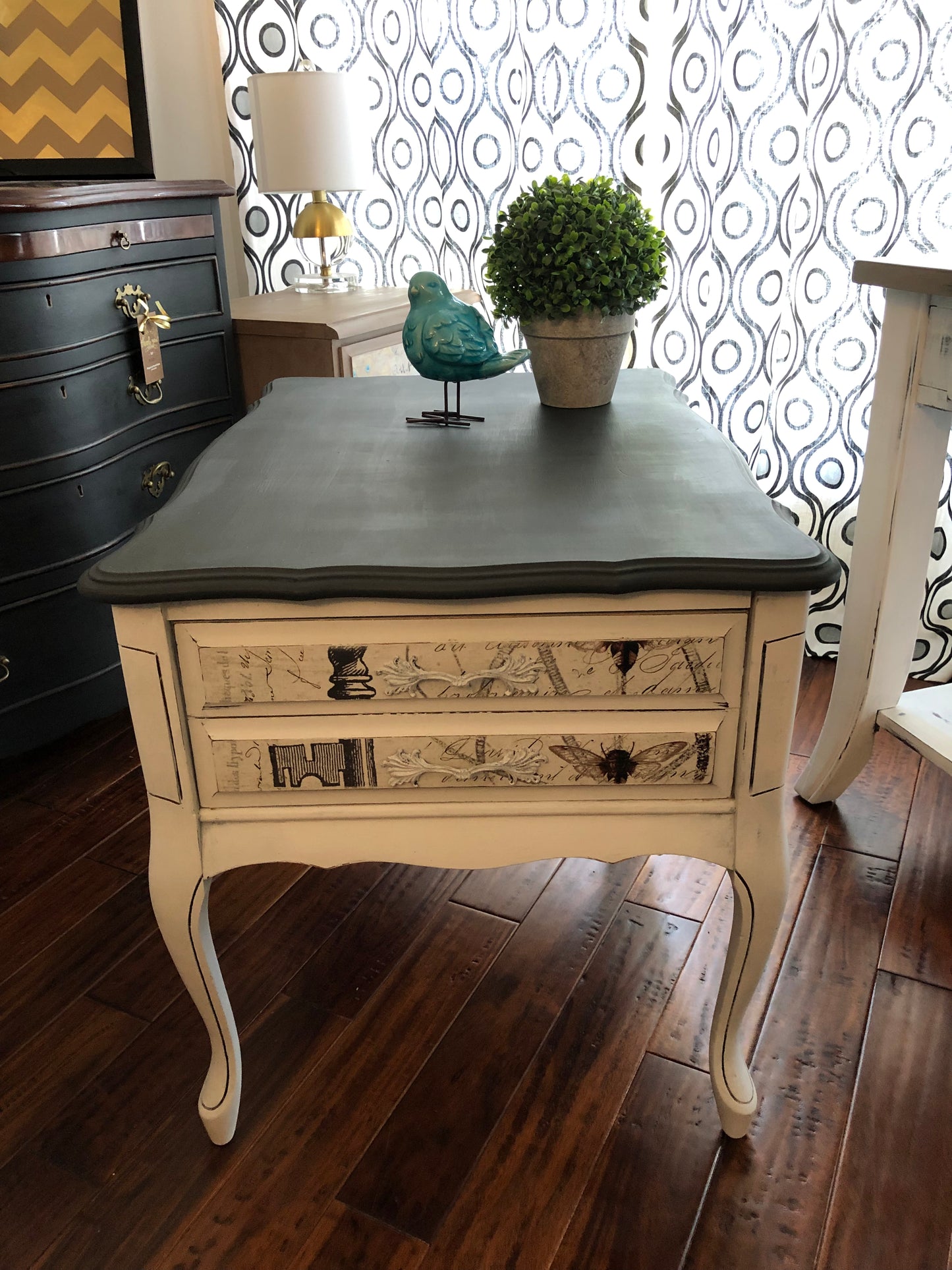 Queen Anne Accent table