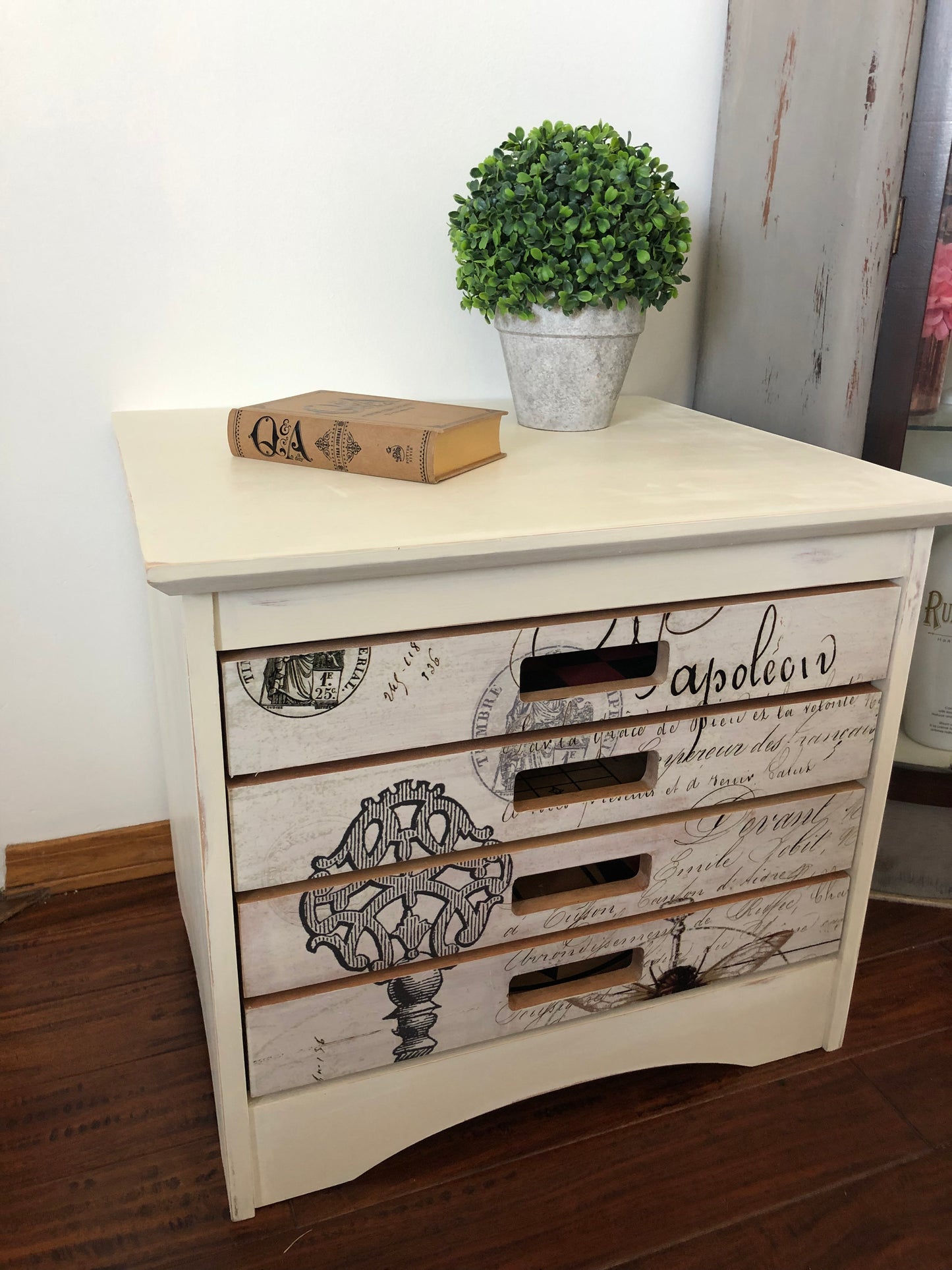 Vintage Games Table